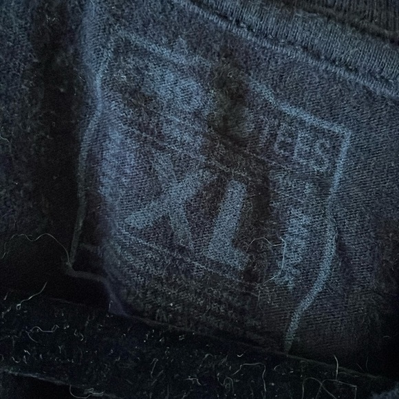 ET meets Jurassic Park T-Shirt - Picture 3 of 4